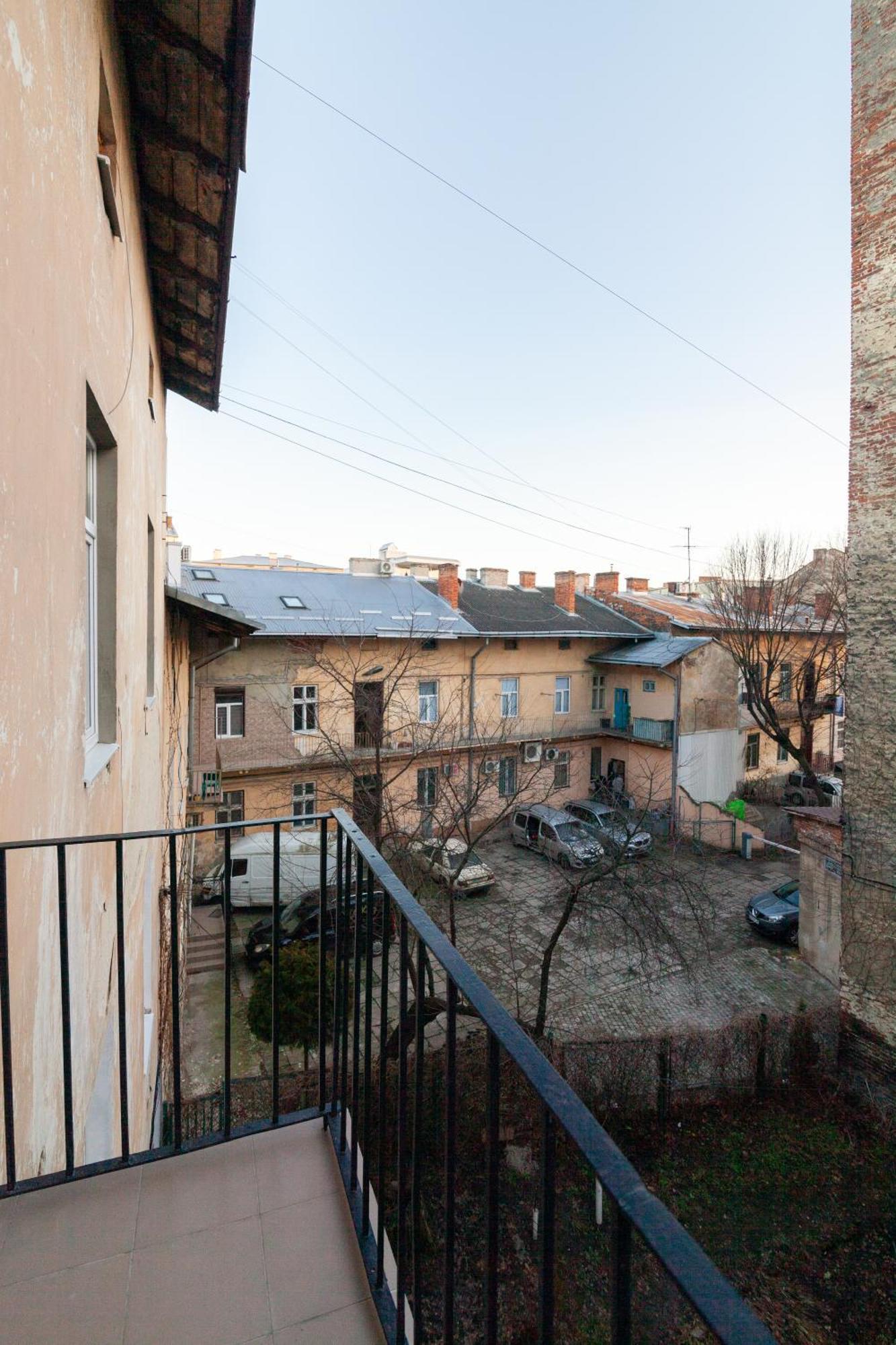 Leogrand Apartments On Franka 35 Lviv Exteriör bild